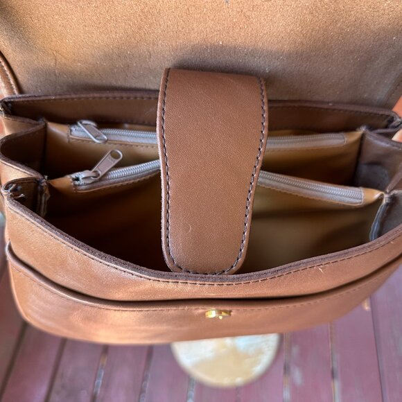 Ganson Chestnut Leather Crossbody Flap Over Purse - Never Used - Picture 6 of 6